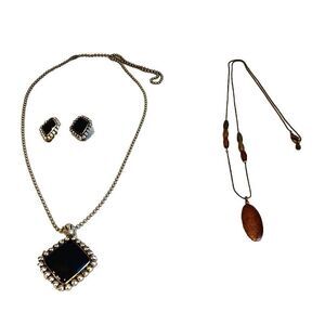 Silver Tone Necklace Diamond  Shape Pendant Matching Earrings LC Conrad Necklace